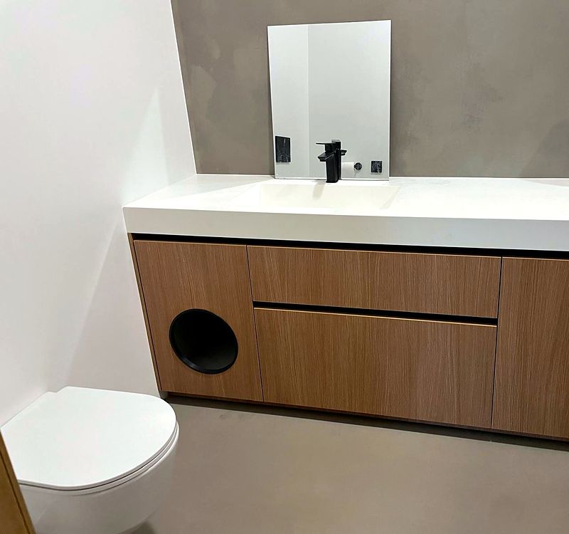 Bathroom vanity